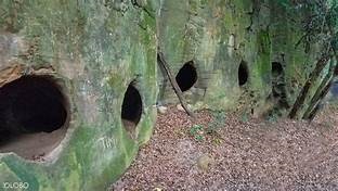 single spot multiple tunnels in ogbunike caves