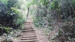 a pathway in ogbunike caves