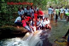 students on picnic in ogbunike caves